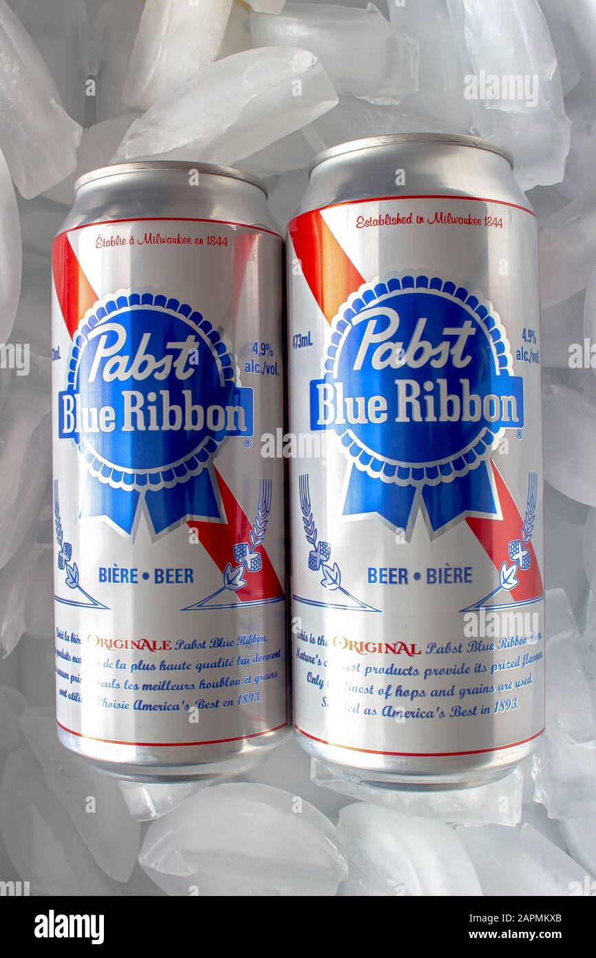 Crescent shaped ice cubes hires stock photography and images Alamy