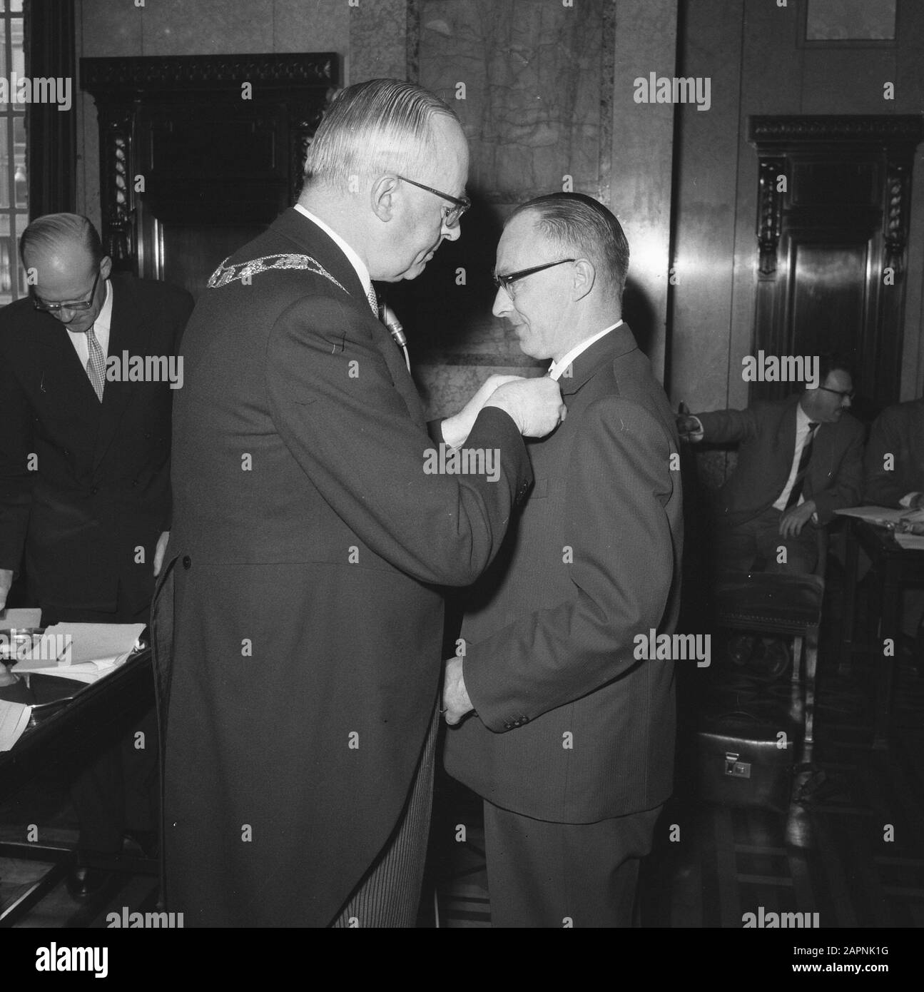 Gift Of Ribbons By Mayor Mr G E Van Walsum In Rotterdam Date 29 April 1960 Location Rotterdam South Holland Keywords Awards Mayors Mayors Ribbons Awards Personal Name Walsum G E Van Stock Photo Alamy