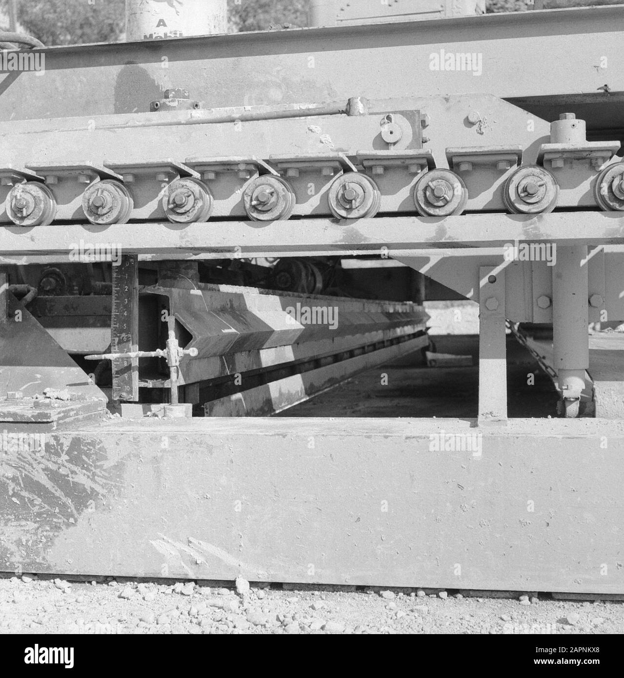 Road machinery hi-res stock photography and images - Alamy