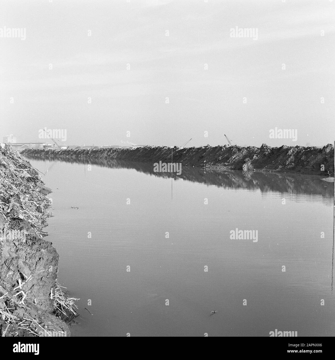channels, draglines, excavations Date undated Location Biesbosch Keywords draglines