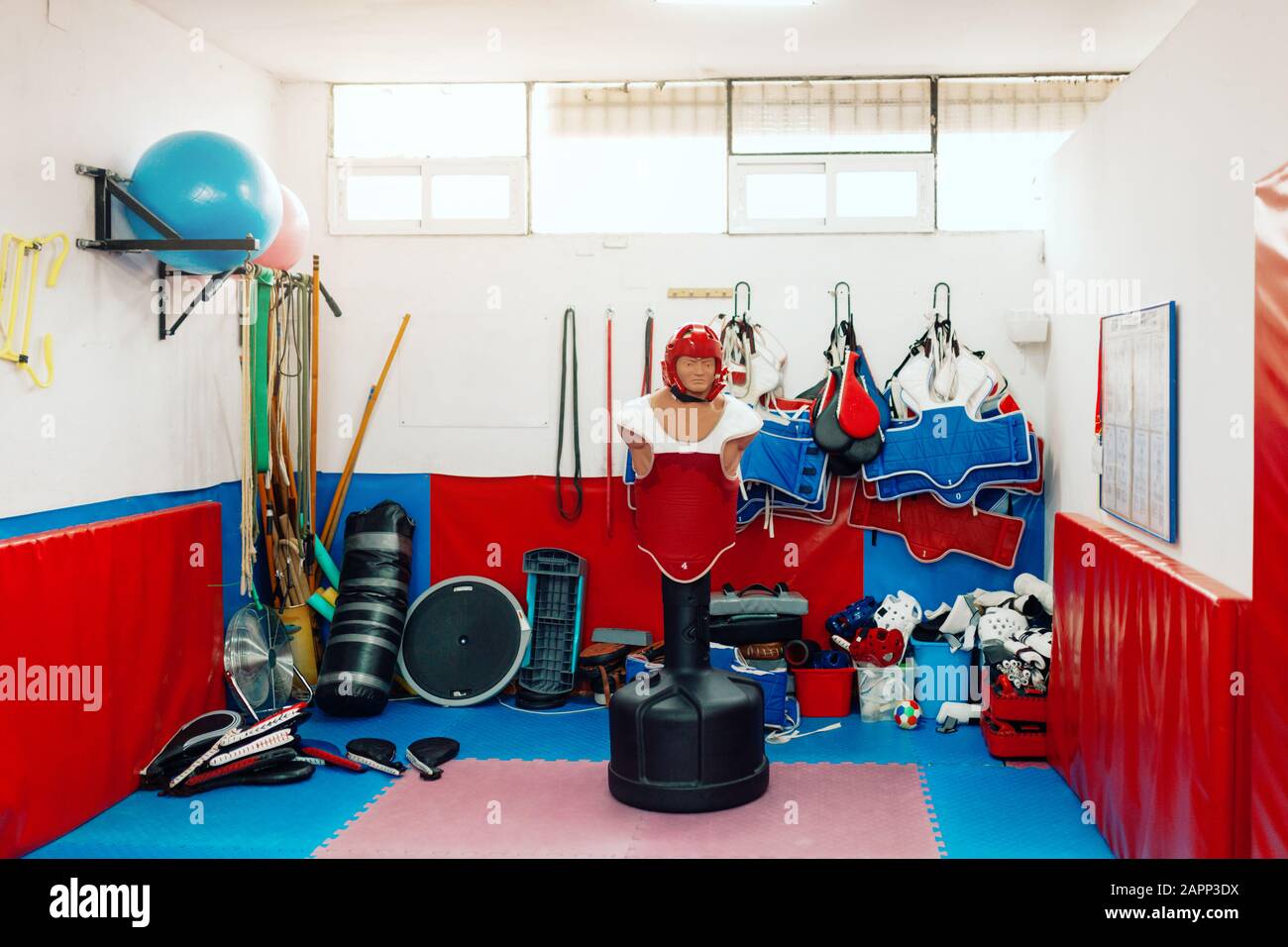 Übung Der Wind ist stark Picken taekwondo material Anden nervös werden