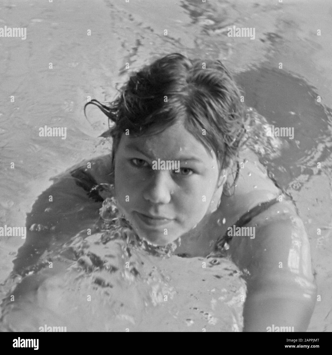 Zwemploeg traint voor Tokio te Rotterdam, Klenie Bimolt traint met