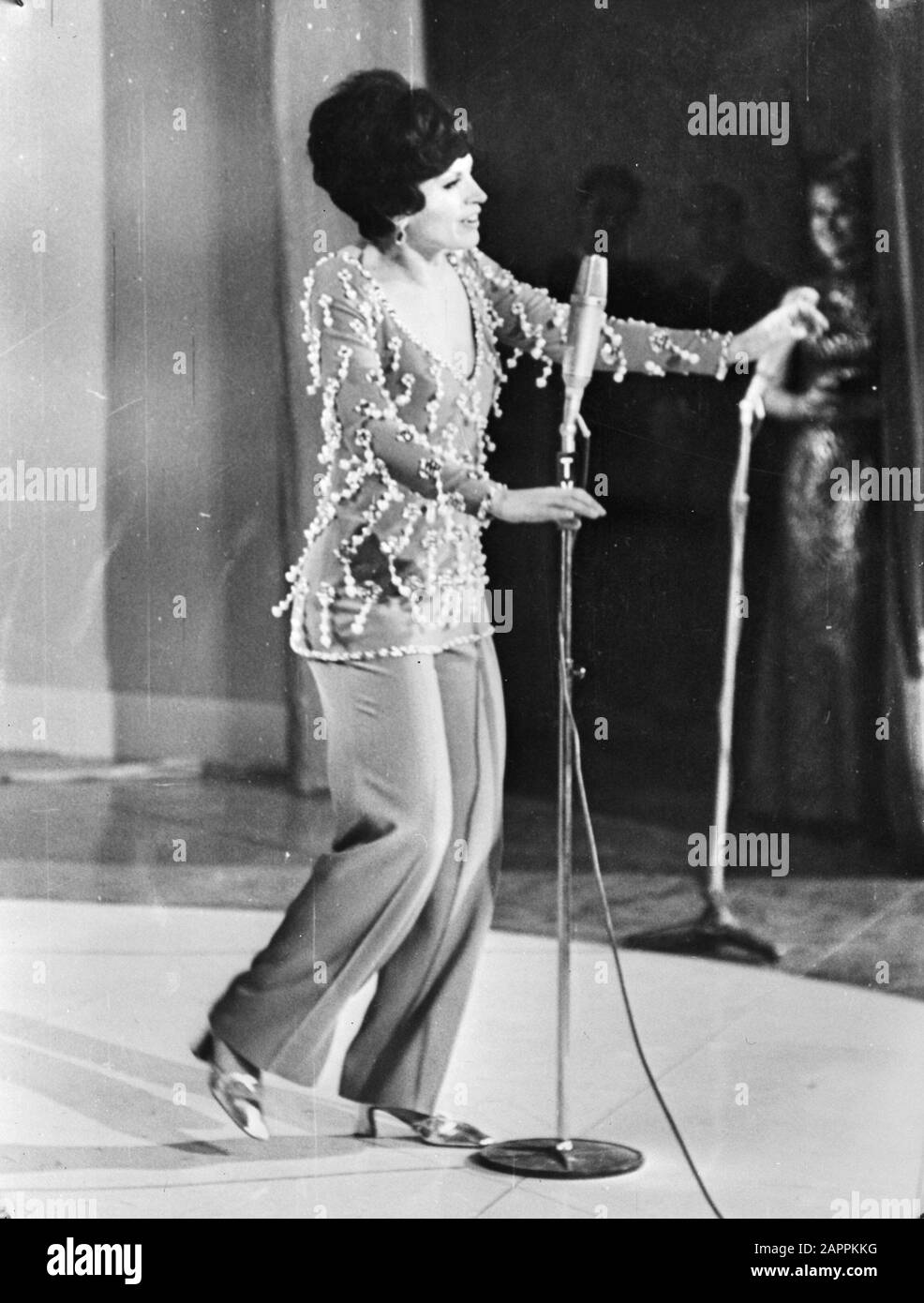 Popsinger Salome will represent Spain at Euro Song Contest in Madrid Date: March 5, 1969 Location: Madrid Keywords: SONG FESTIVES, Singers Person name: salome Stock Photo