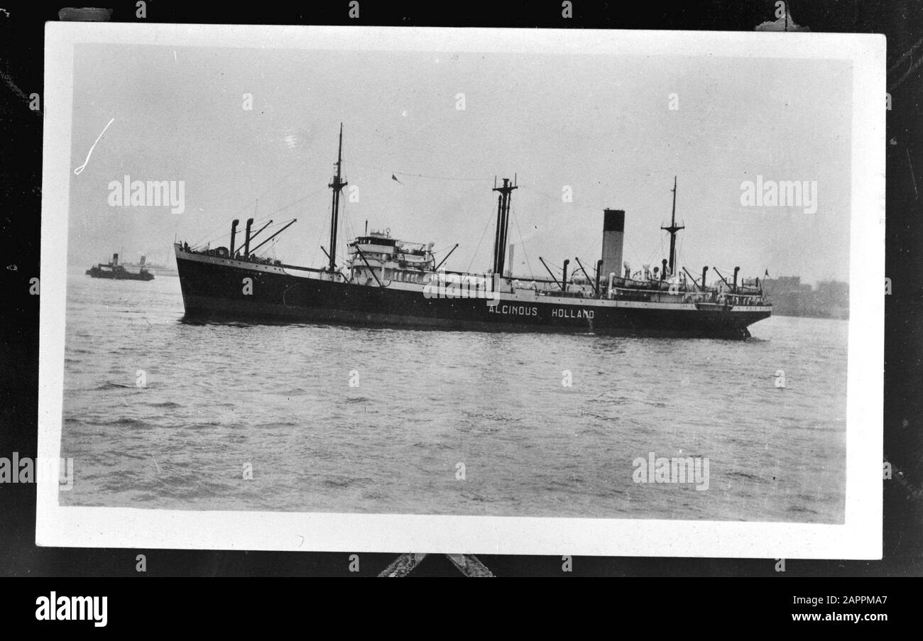 MN [Merchant Navy]/Anefo London series  Dutch merchant fleet. M.S. Alcinous Annotation: Repronegative. The ship (built in 1926) of the Dutch Steamvaart Mijoceen, was attacked on 16 August 1940 and damaged by a German U-boat [U-46]. On April 11, 1941, the ship (commanded by Captain Jacob Kool) was attacked again by a U-boat [U-124] but managed to escape. Source: www.uboat.net/allies/merchants/ships/465.html Date: 1943 Location: Great Britain Keywords: merchant fleets, navy, ships, World War II Stock Photo