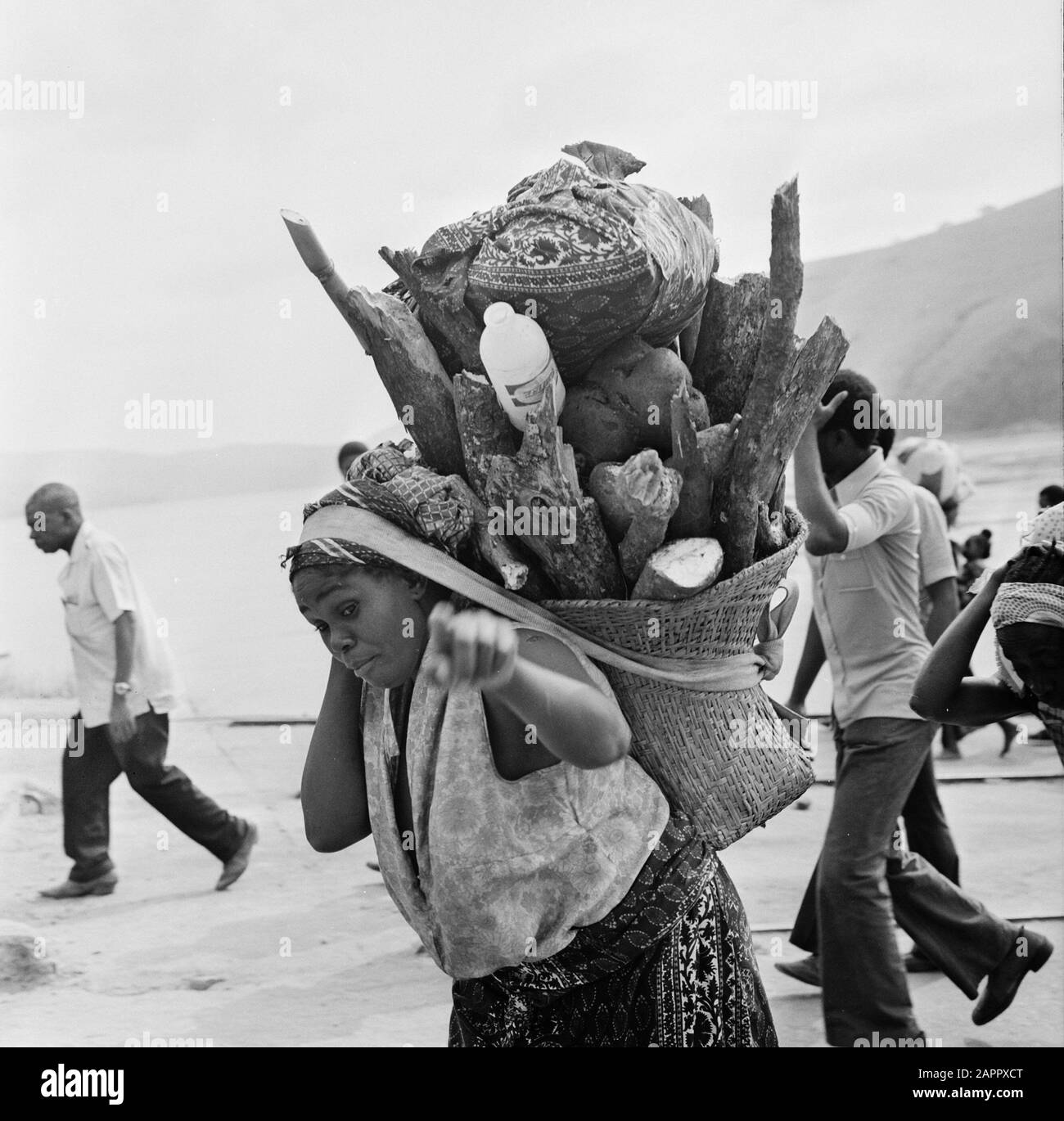 Zaire (formerly Belgian Congo)  Life in the countryside Date: 24 October 1973 Location: Congo, Zaire Keywords: village life, transport Stock Photo