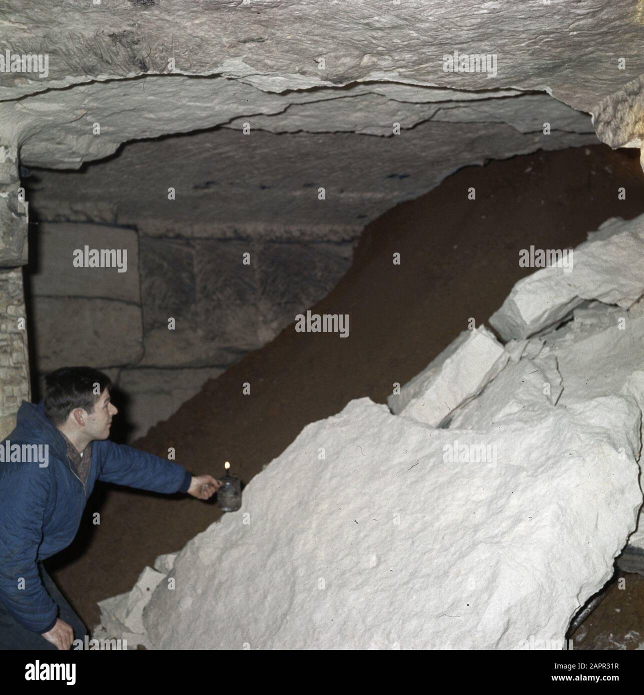 caves, collapses Date: undated Keywords: caves, collapses Institution name: diapositive 6x6 color Stock Photo