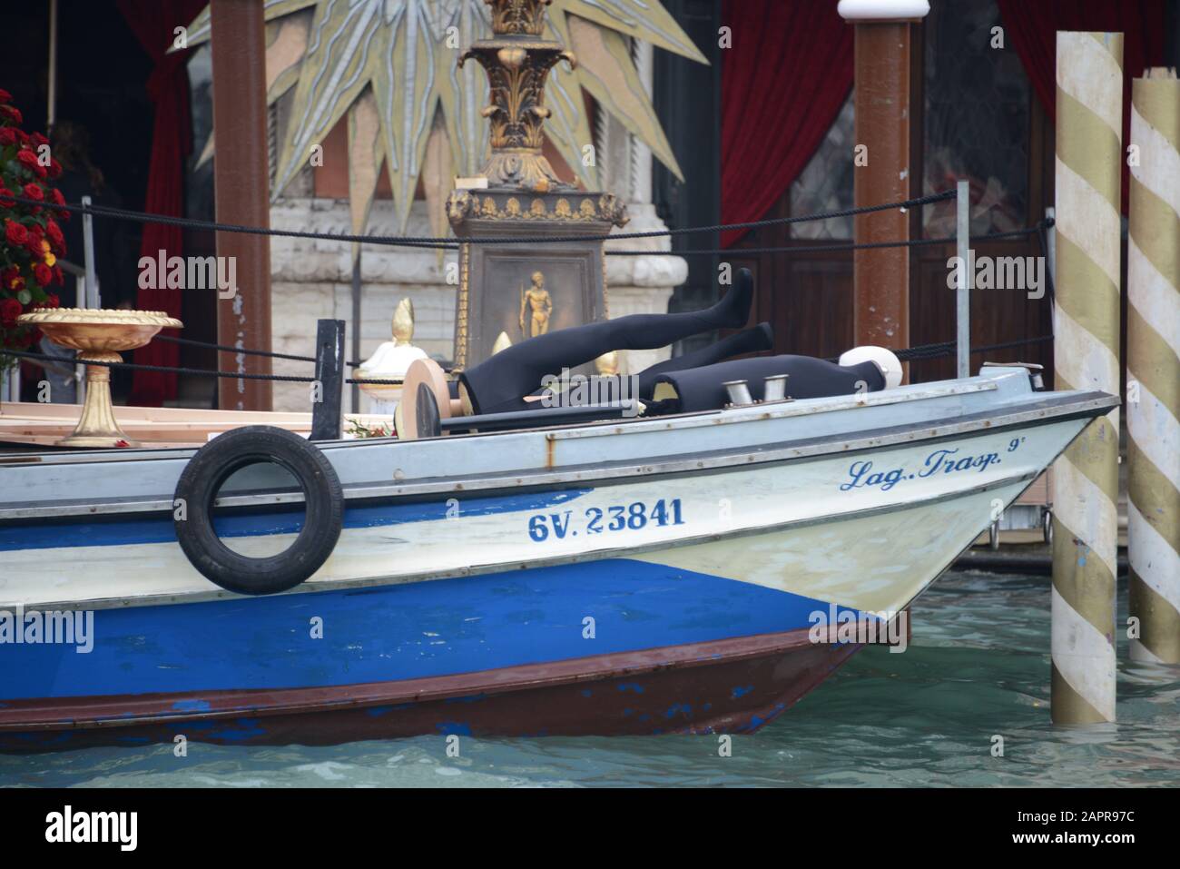 Motorboat venice hi-res stock photography and images - Alamy