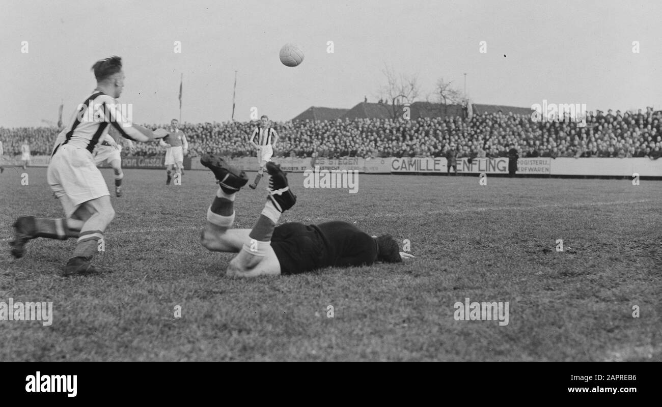 Photo Équipe MVV Maastricht 1988/1989 – Foot Néerlandais, Encadrement Collection