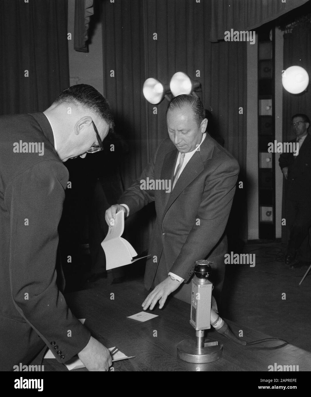 Loting World Chess Candidates Tournament Amsterdam Date: March 26, 1956 Location: Amsterdam, Noord-Holland Keywords: candidates, chess Stock Photo