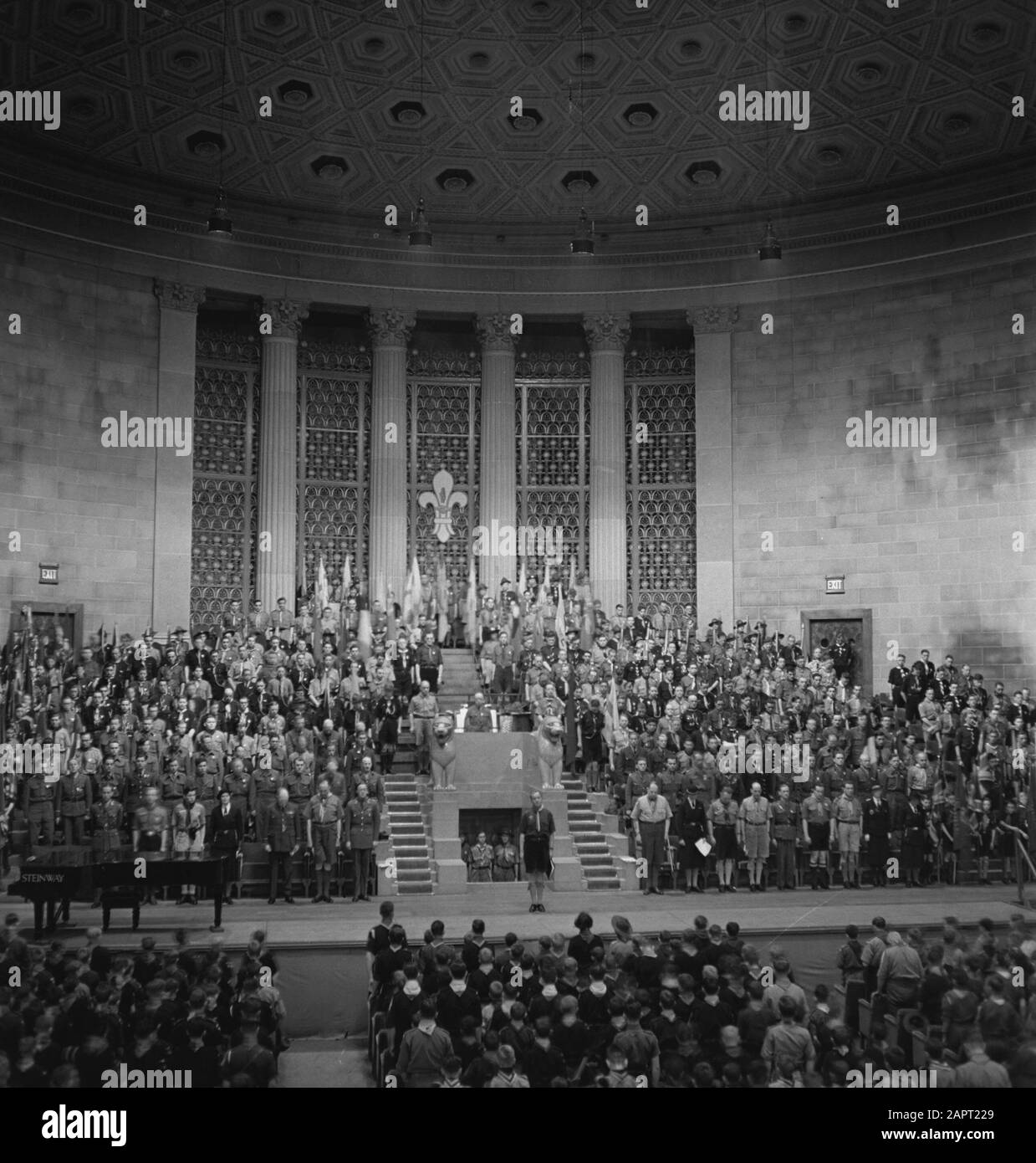 HIE [Holland in England]/Anefo London series A World Rover Scout Rally ...
