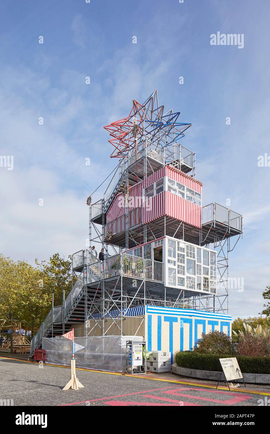 Utopia Station tower. Festival of Creative Urban Living, Milton Keynes, United Kingdom. Architect: Raumlaborberlin, 2019. Stock Photo