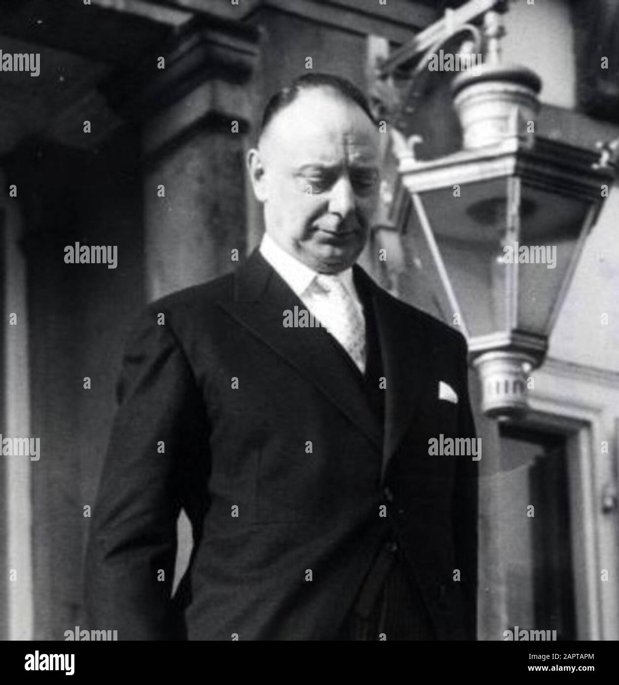 Helders, G.P. (CHU). Reception at the Soestdijk Palace of the new Minister for Foreign Affairs, Mr. G.Ph. Helders, for taking the oath. Photo: Helders when leaving the palace. Netherlands, Soest/Baarn, 17 February 1957.; Stock Photo