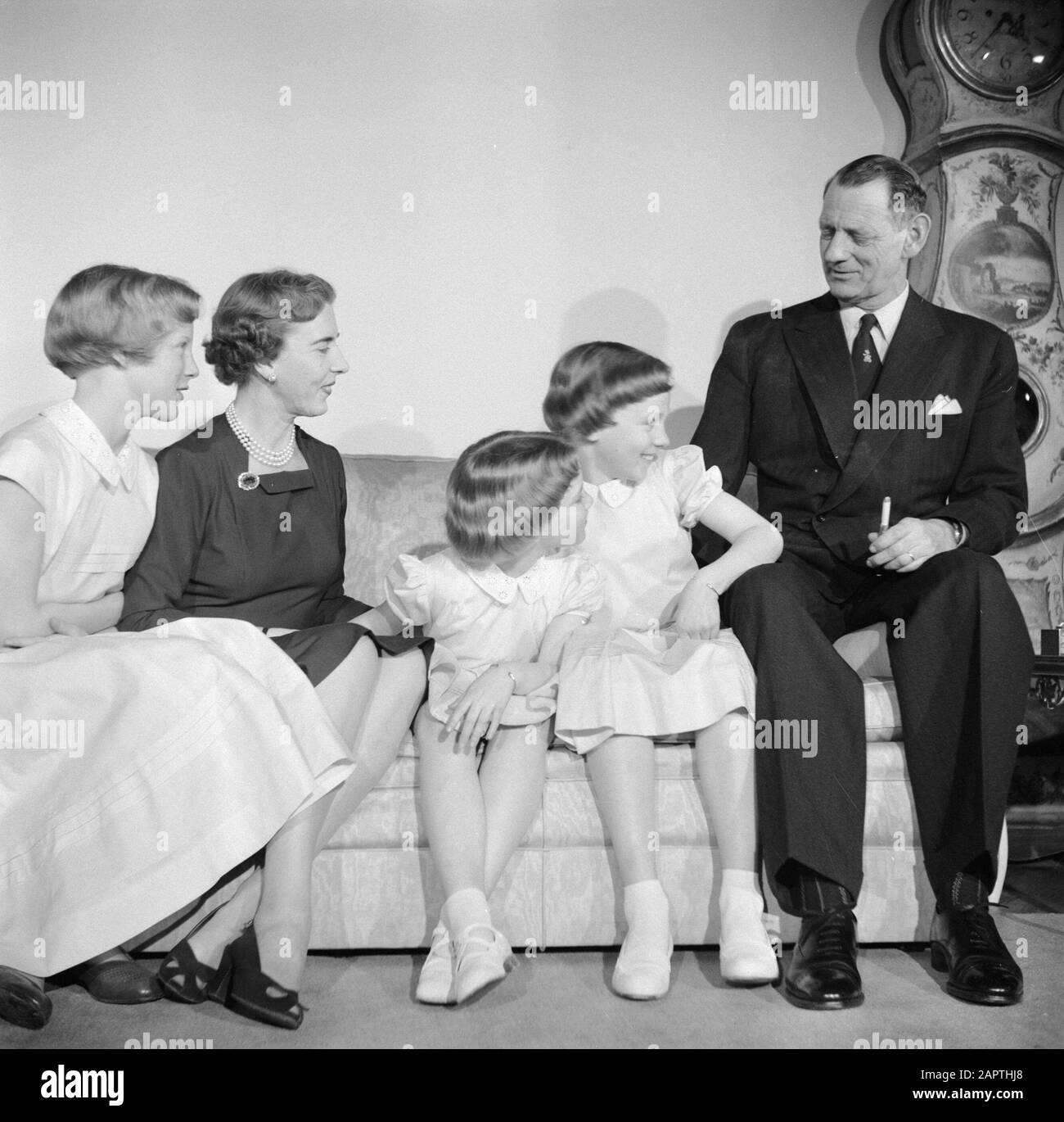 family-photos-of-the-danish-royal-family-the-danish-royal-family-in-their-residence-in-brockdorff-palace-in-amalienborg-palace-date-march-1954-location-denmark-copenhagen-keywords-families-interiors-kings-queens-princesses-personal-name-anne-marie-princess-denmark-benedikte-princess-denmark-frederick-ix-king-denmark-ingrid-queen-denmark-margrethe-crown-princess-denmark-2APTHJ8.jpg