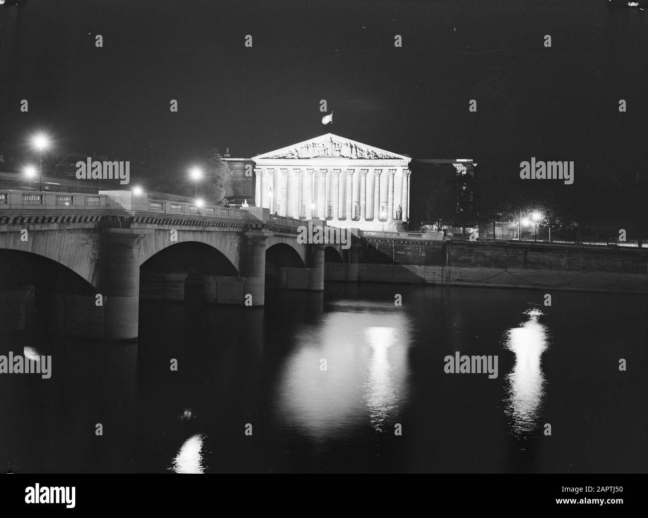 Reportage Paris  The building of the Chambre des Députés Date: June 1936 Location: France, Paris Keywords: bridges, churches, rivers Stock Photo