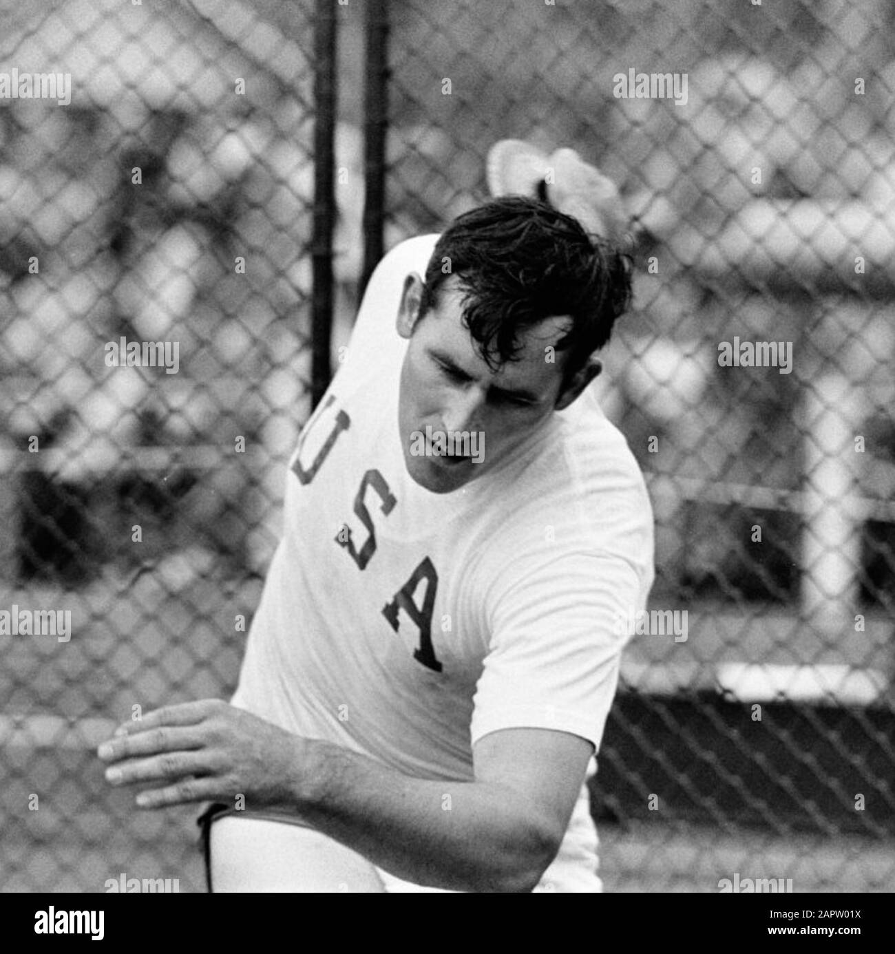 American discus thrower j hires stock photography and images Alamy