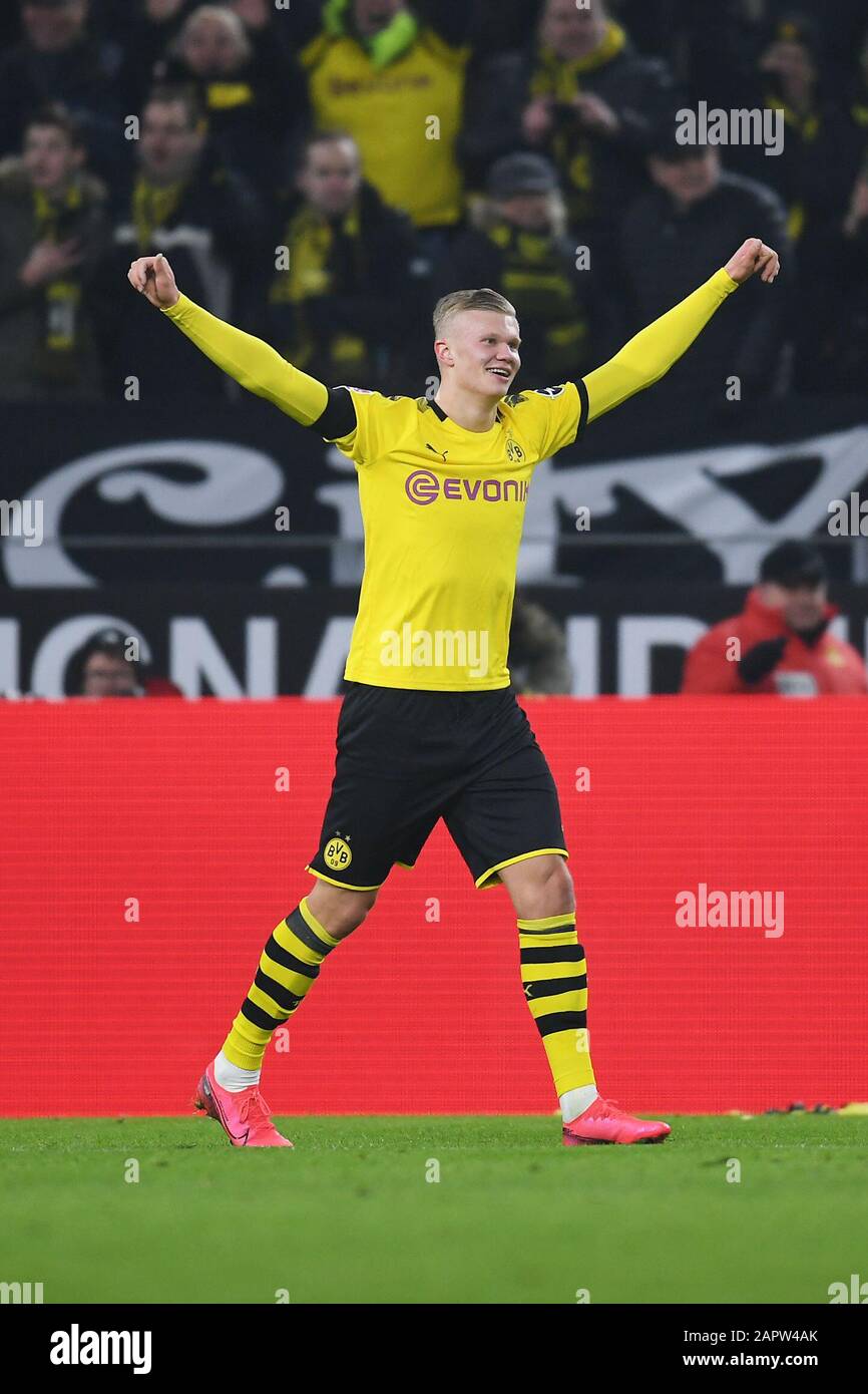 Goal Celebration After The 5 1 Goal Shooter Erling Haaland Borussia Dortmund Ges Fussball 1 Bundesliga Borussia Dortmund Fc Cologne 24 01 2020 Football Soccer 1st Division Borussia Dortmund Vs Fc Cologne Dortmund Jan 24 2020