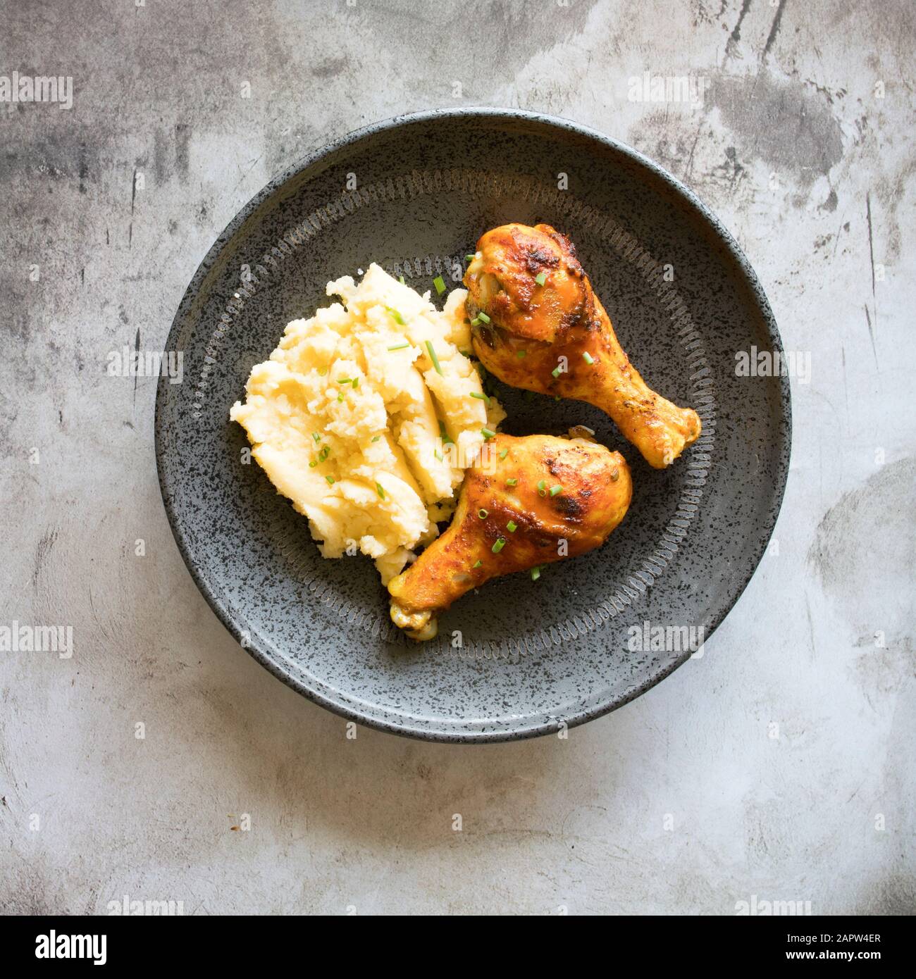 Chicken and Mashed Potatoes Stock Photo - Alamy