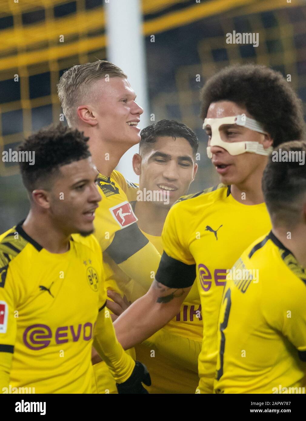 Dortmund Germany 24th Jan 2020 Football Bundesliga Borussia Dortmund 1 Fc Cologne 19th Matchday At Signal Iduna Park Dortmund S Erling Haaland 2nd From Left Cheers With Jadon Sancho Achraf Hakimi And