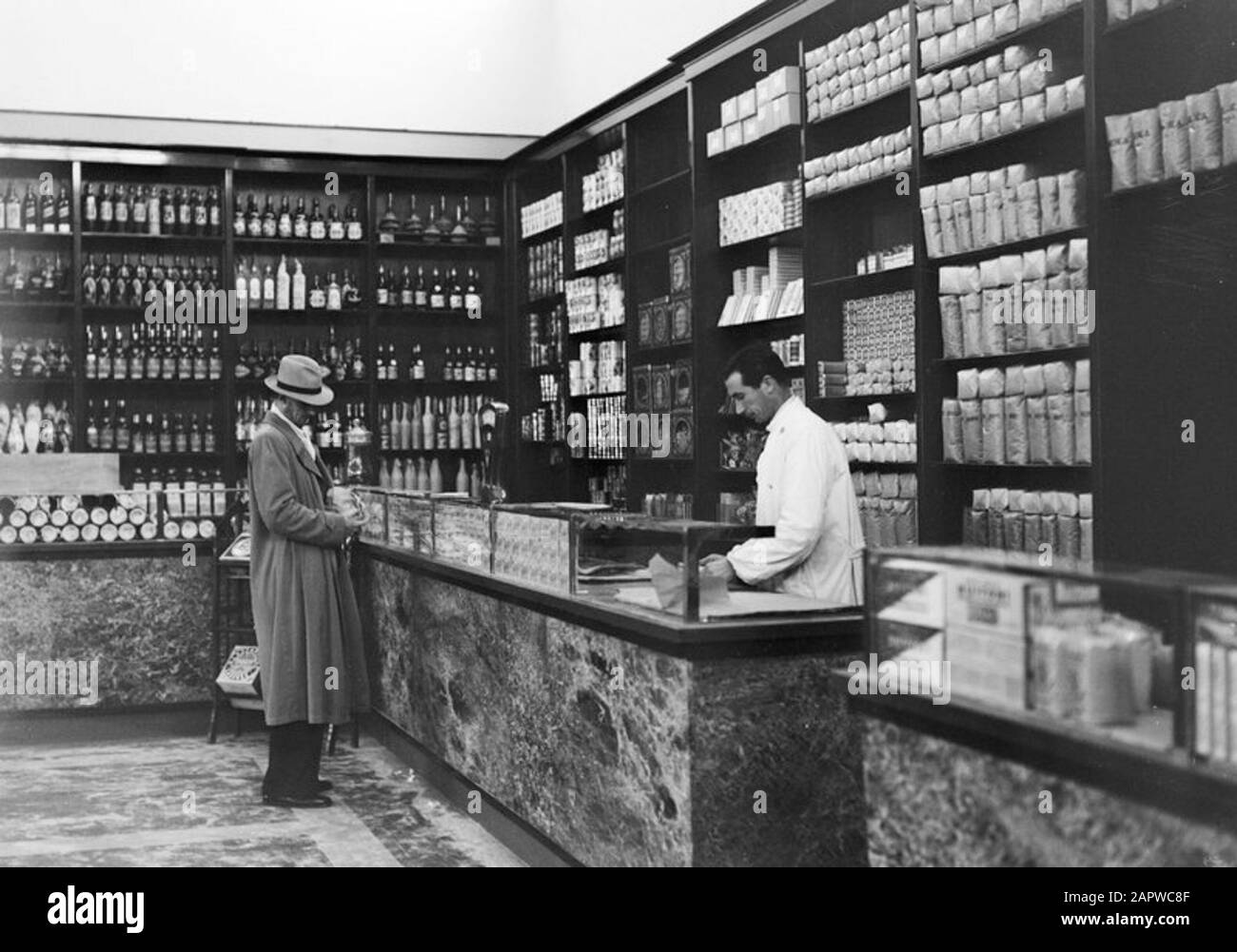 Fotocollectie hi-res stock photography and images - Page 2 - Alamy, image size:1300x1001