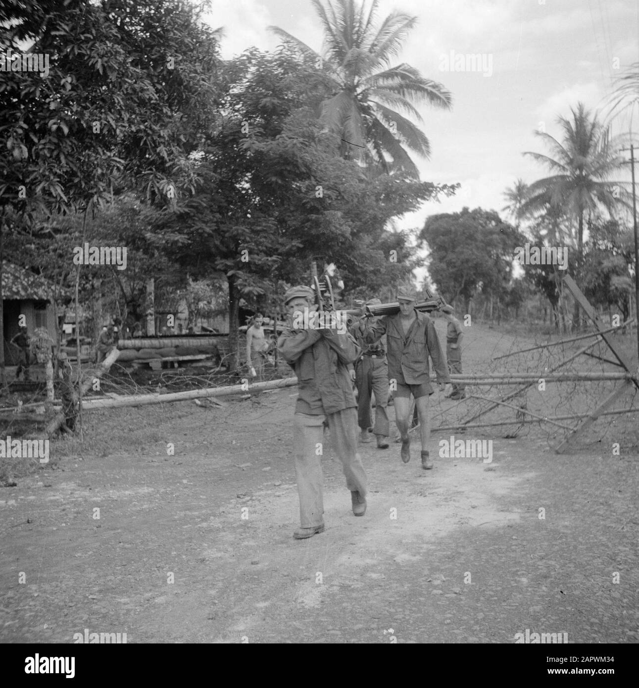 War volunteers in Malacca and Indonesia  Military patrol on Java Date: March 1946 Location: Indonesia, Java, Dutch East Indies Keywords: artillery, military Stock Photo