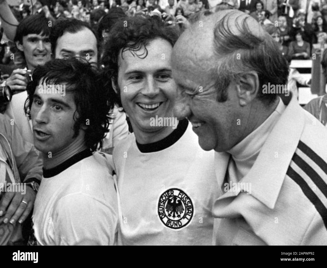 Final World Cup 1974 in Munich, West Germany against the Netherlands 2-1; v.l.n.r. Muller, Beckenbauer and trainer Schon afterwards.; Stock Photo