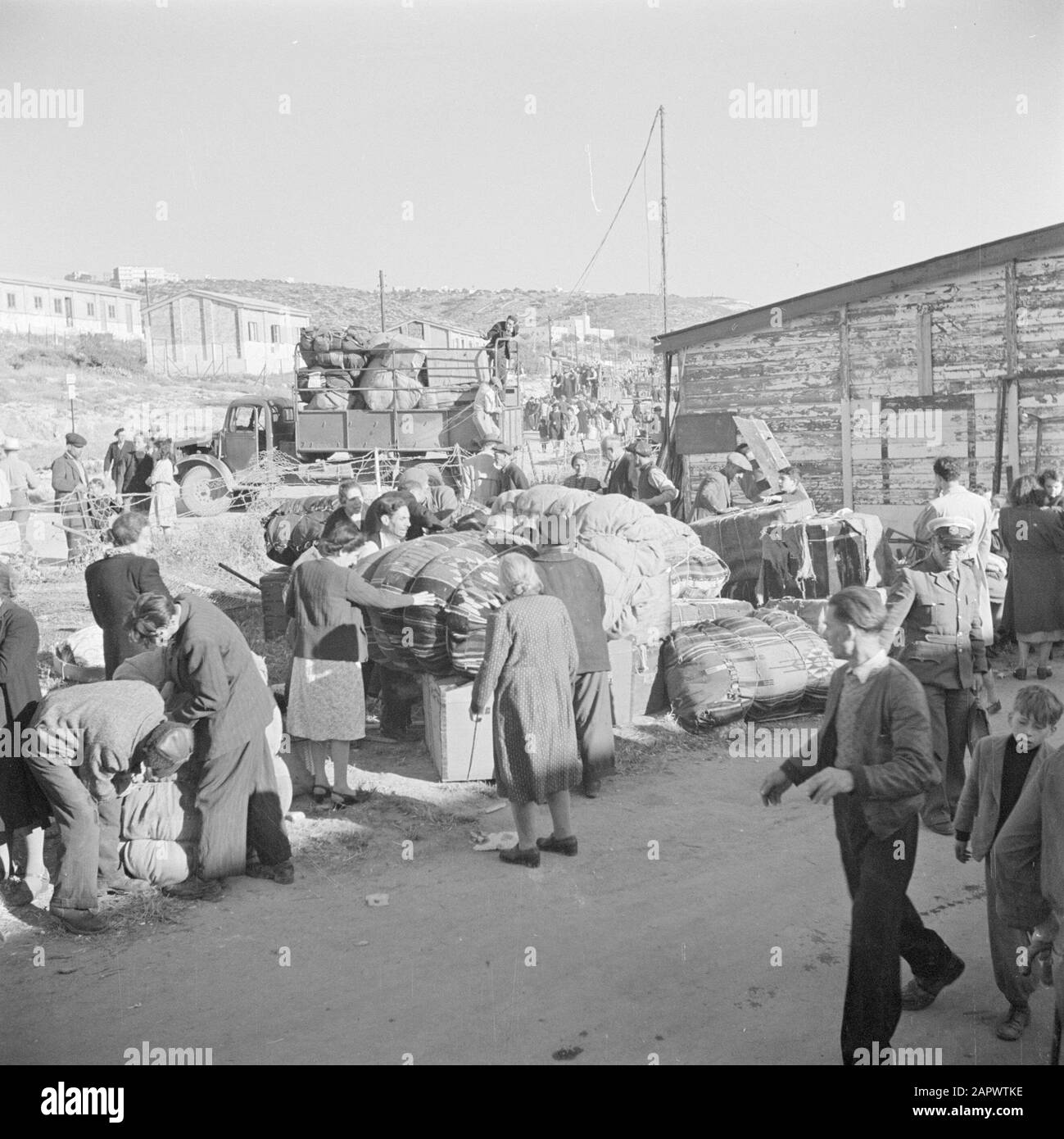 Israel 1948 1949 New Arrivals Oil From Countries Behind The Iron