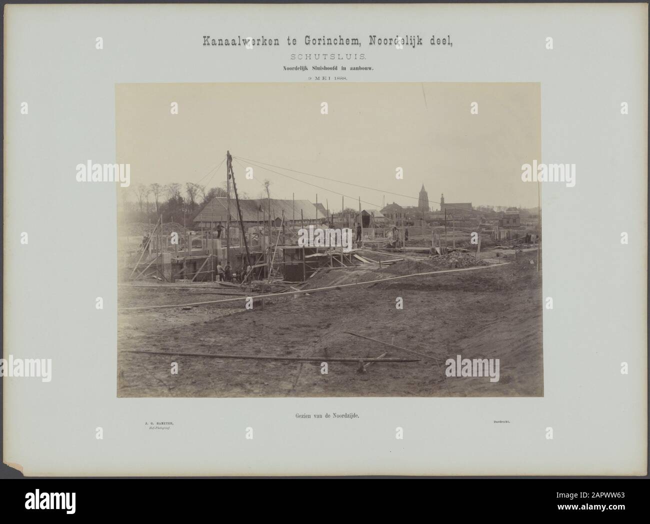North lock head of the fencing lock under construction, seen from the ...