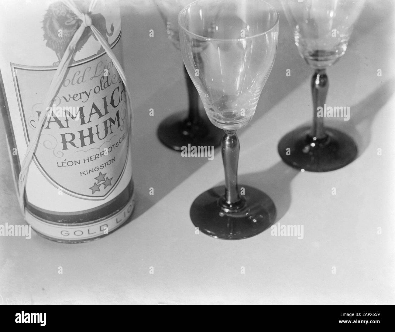 Advertising Photography  Advertising for Jamaican rum Date: undated Keywords: alcoholic beverages Stock Photo