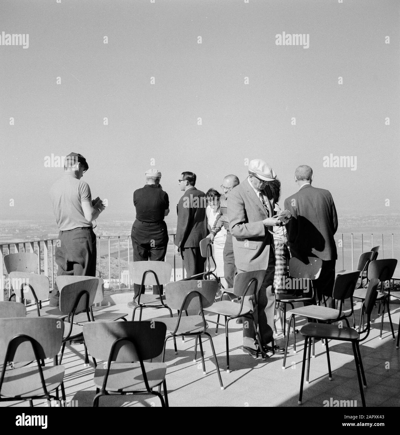 Israel 1964-1965: Haifa, Technion  Students on the terrace of a university building on the grounds of the Technion Annotation: The Technion, founded in 1924 in Haifa on the Carmel Mountains, is a Israeli university specializing in teaching and research in technological and exact sciences Date: 1964 Location: Haifa, Israel Keywords: buildings, students, terraces, universities Institution name: Technion University Stock Photo