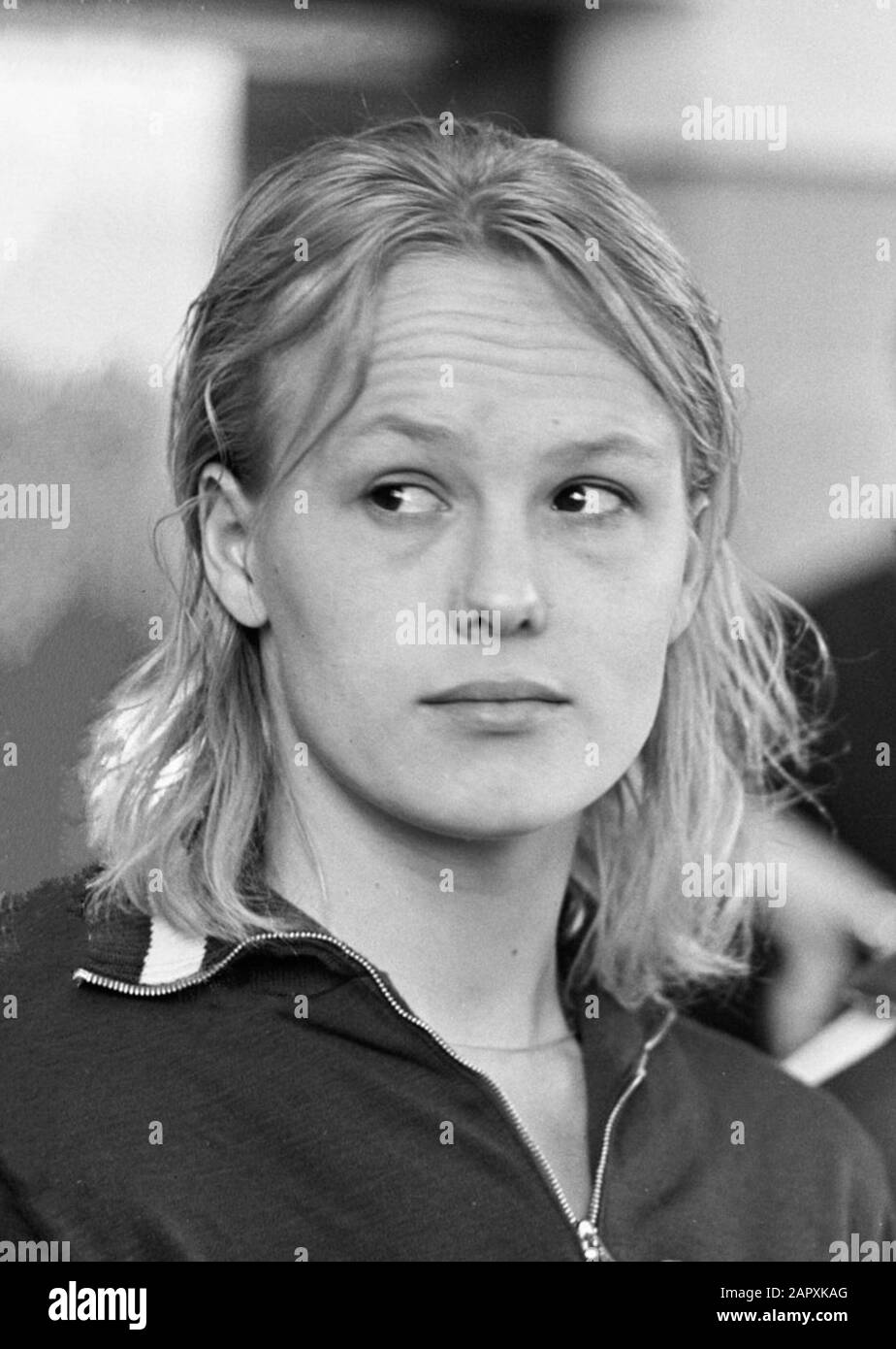 Swimming competitions in Den Bosch, the Russin Swetlana Babanina (head