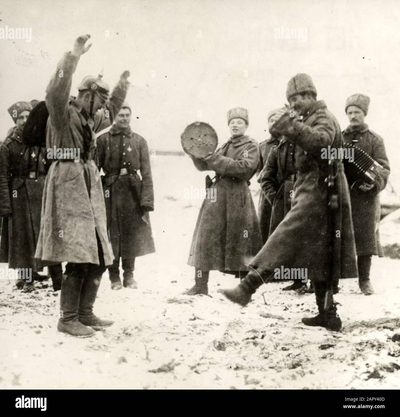 World War I, Russian army. Russians teach the steppe dance to German prisoners of war. Eastern Front, Russia, 1915. Stock Photo