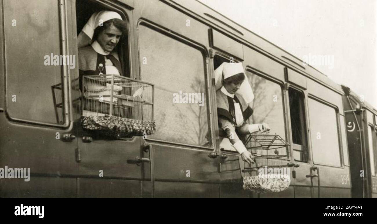 World war i english nurses hi-res stock photography and images - Alamy