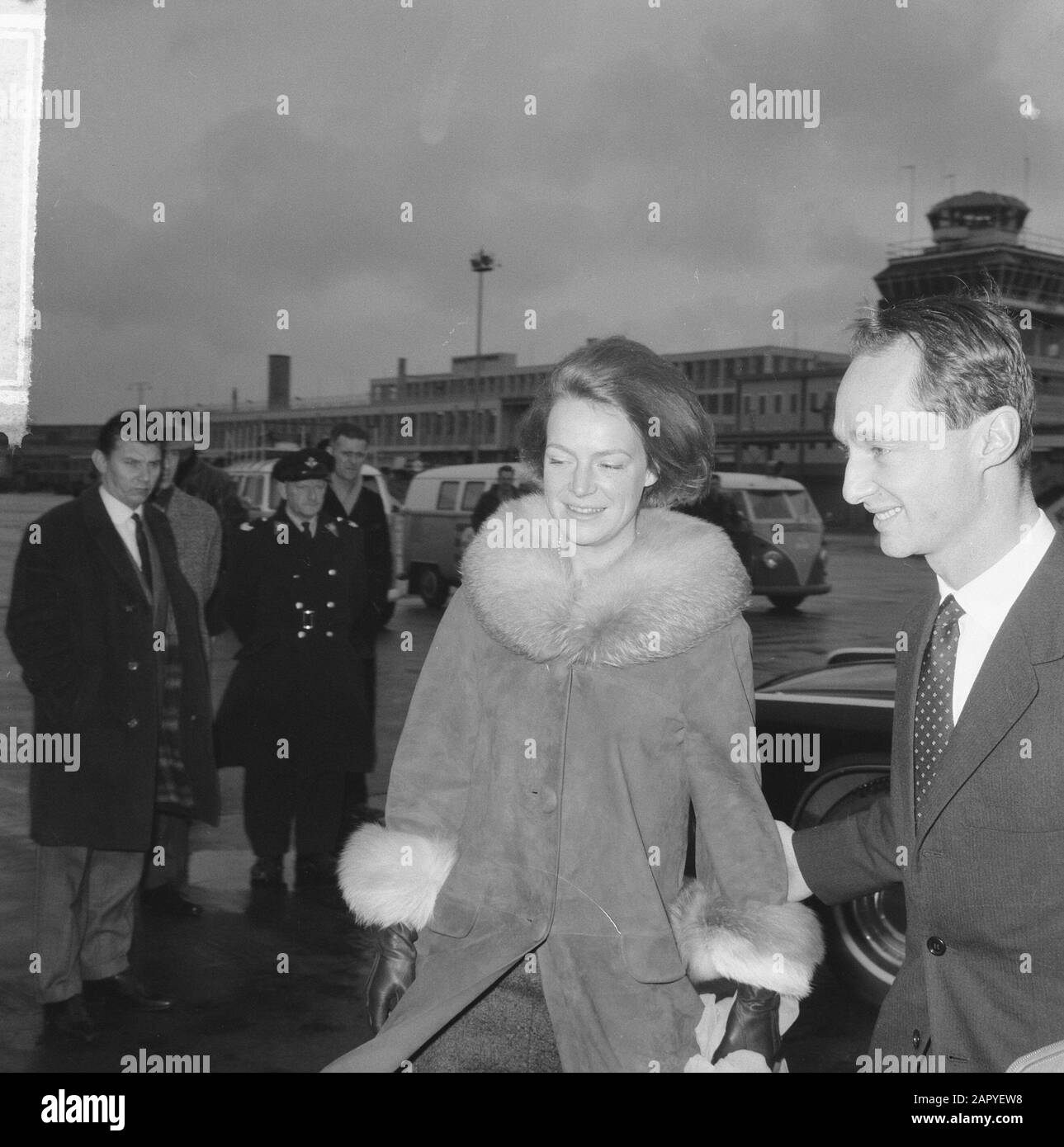 Princess Irene and Prince Charles departed from Schiphol to Madrid, Princess Irene and Prince Charles for their departure Date: November 14, 1964 Location: Noord-Holland, Schiphol Keywords: leave Personal name: Charles, Prince of Wales, Irene, Princess Stock Photo