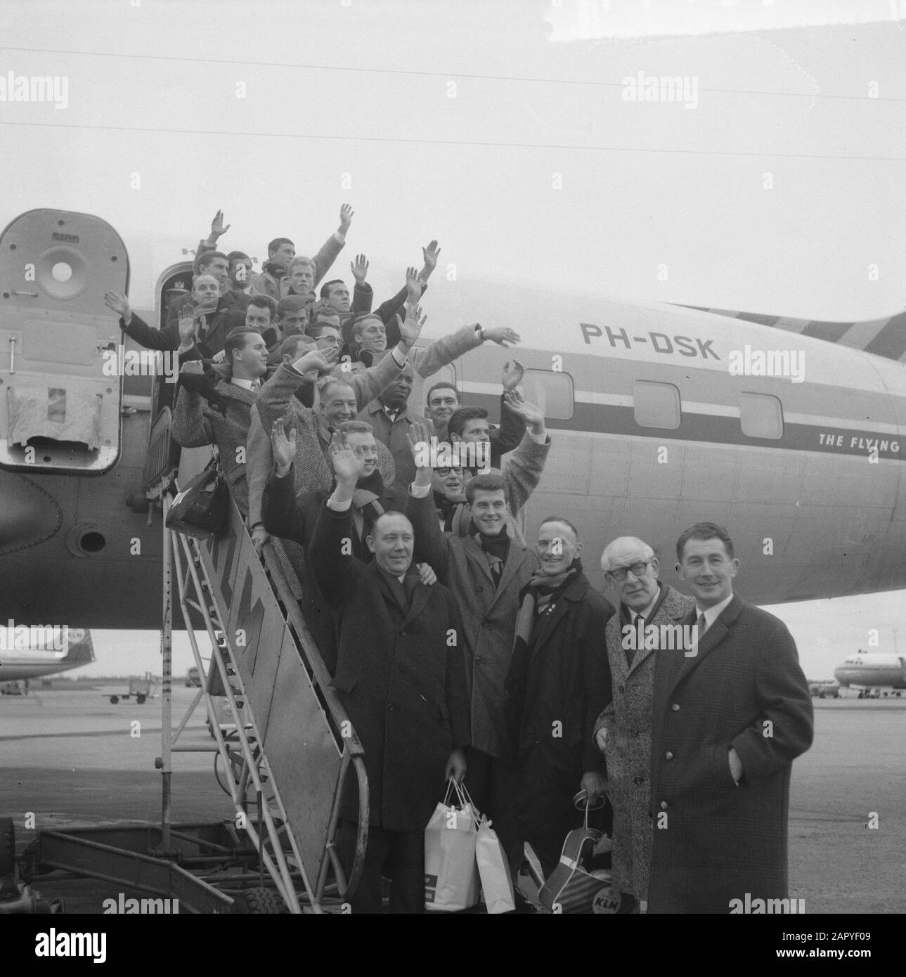 DWS from Schiphol departed to Oslo Date: November 17, 1964 Location: Noord-Holland, Schiphol Keywords: sport, departure, football Stock Photo