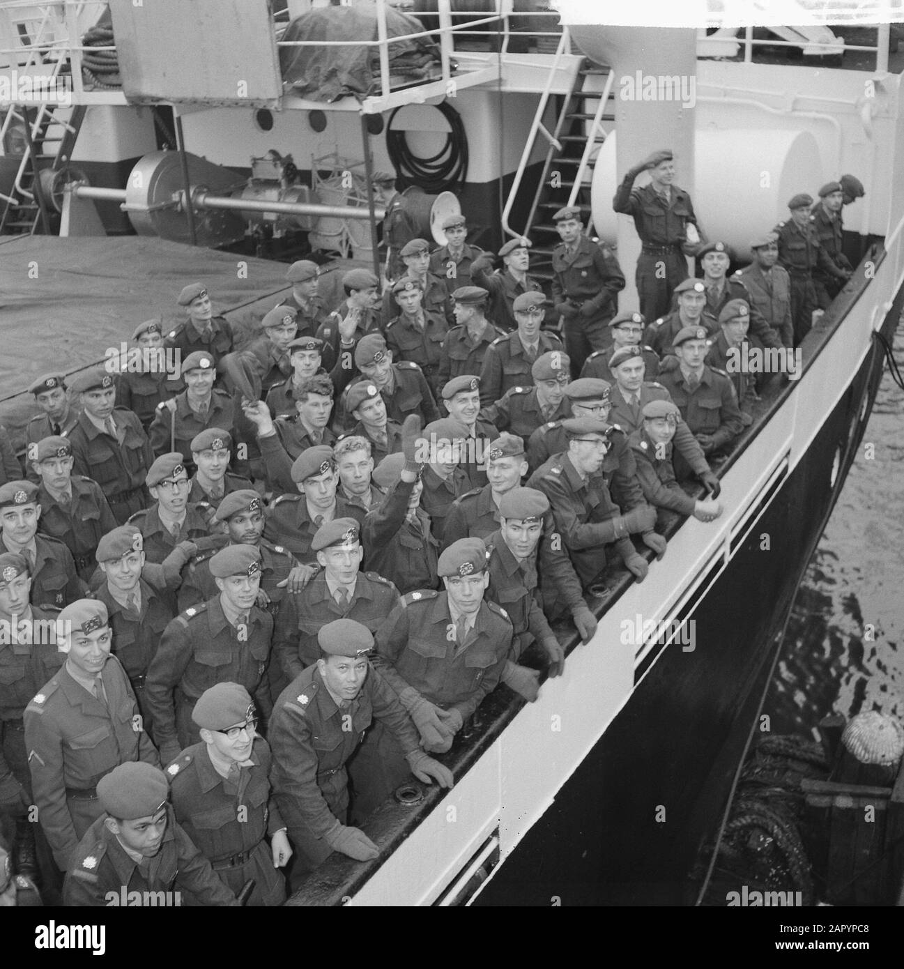 Departure first detachment of the first Surinamese company per Ms. Willemstad to Suriname Date: 13 January 1961 Location: Suriname Keywords: COMPAGNIES, DETACHEMENTS, leaving Institution name: MS Willemstad Stock Photo