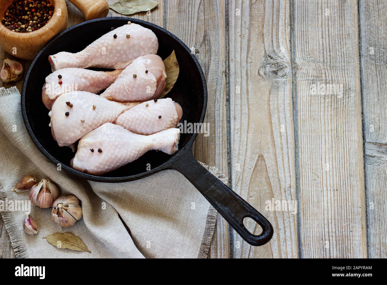 Broiler pan hi-res stock photography and images - Alamy