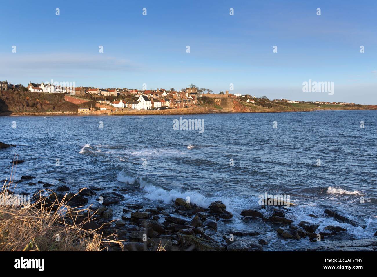 Fife Coastal Path, Scotland. Picturesque view of the Fife Coastal Path between the villages of Anstruther and Crail. Stock Photo