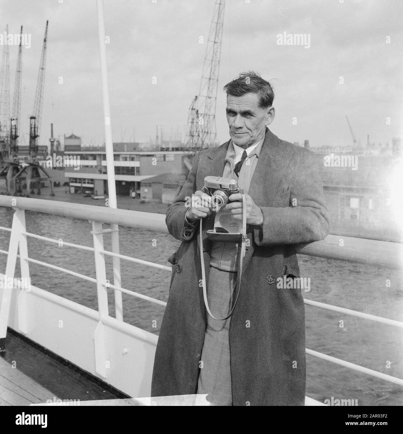 Muiter in Rotterdam Fletcher Christian Date: 19 May 1962 Location: Rotterdam, Zuid-Holland Stock Photo