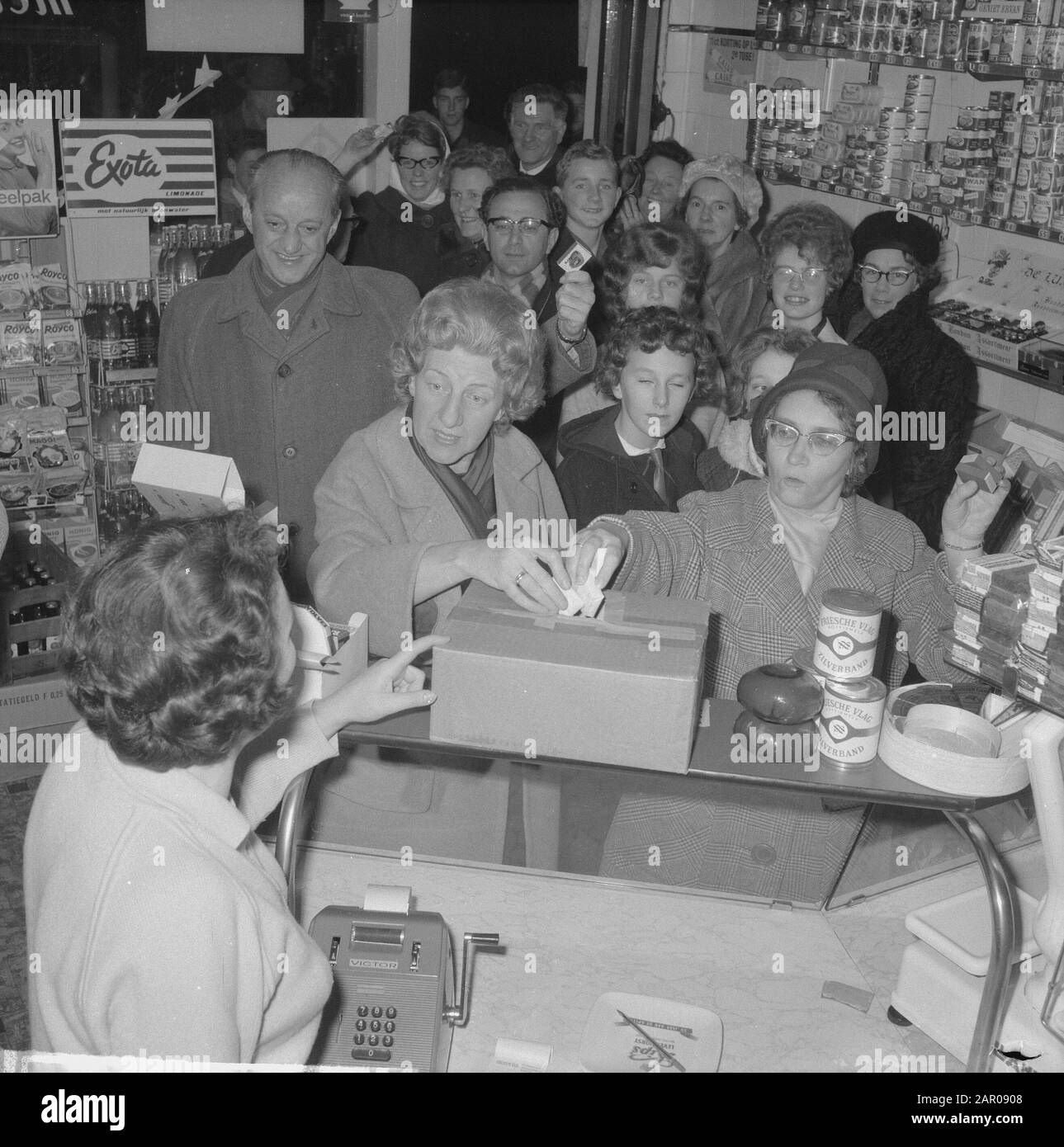 Matchboxes hires stock photography and images Alamy