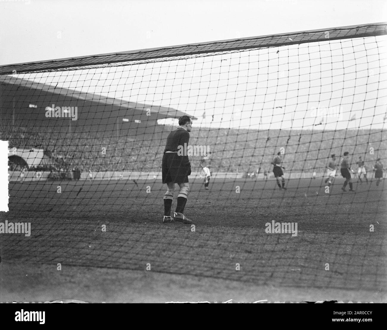 Goalkeeper meert hi-res stock photography and images - Alamy