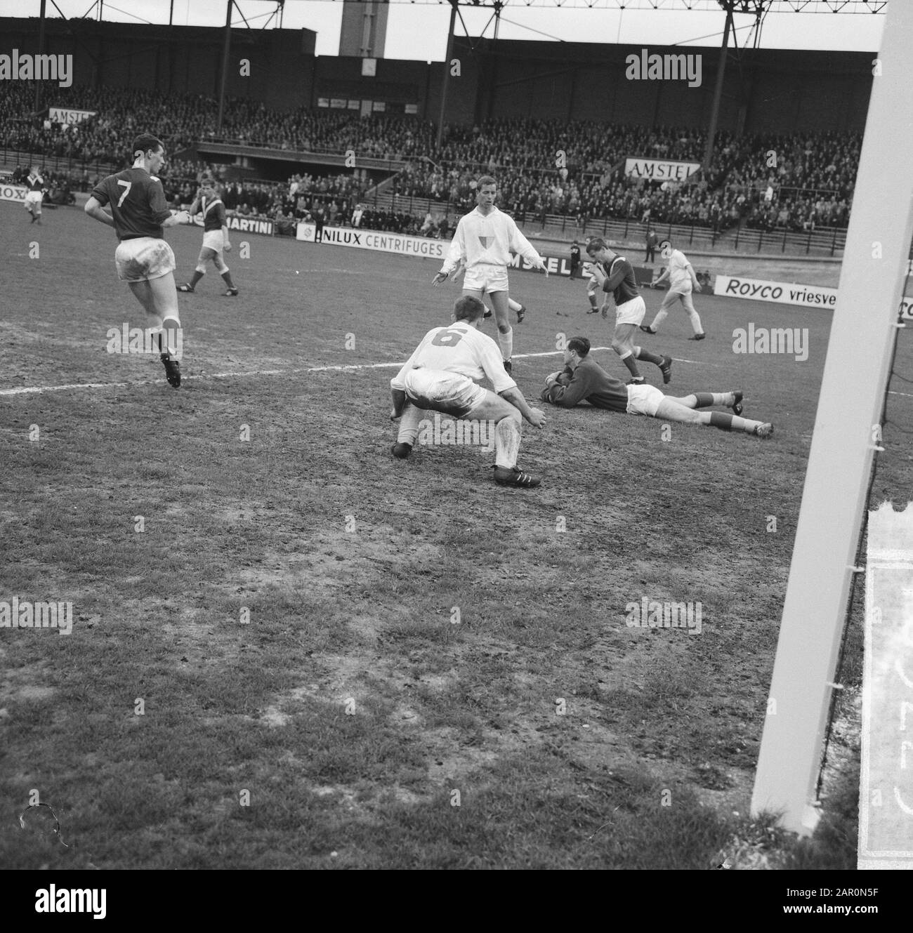 Goalkeeper van pelt hires stock photography and images Alamy