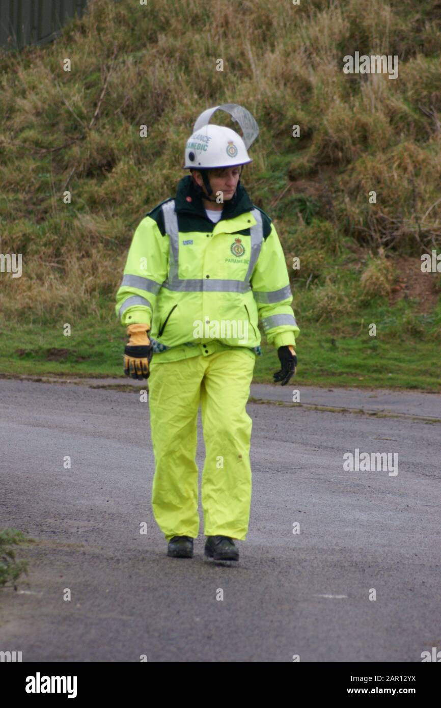 Female Paramedic Uk High Resolution Stock Photography and Images - Alamy
