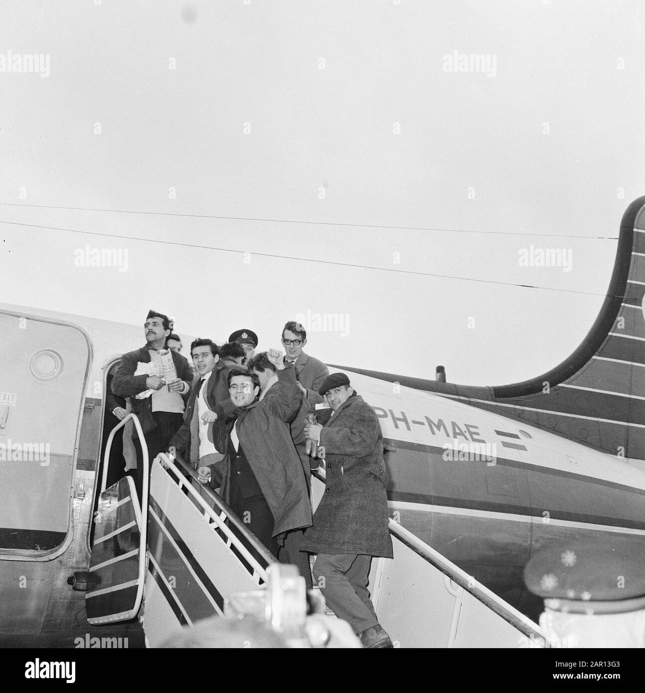 Turks from Schiphol departed, the Turks go plane Date: 14 January 1965 Location: Noord-Holland, Schiphol Keywords: aircraft Stock Photo