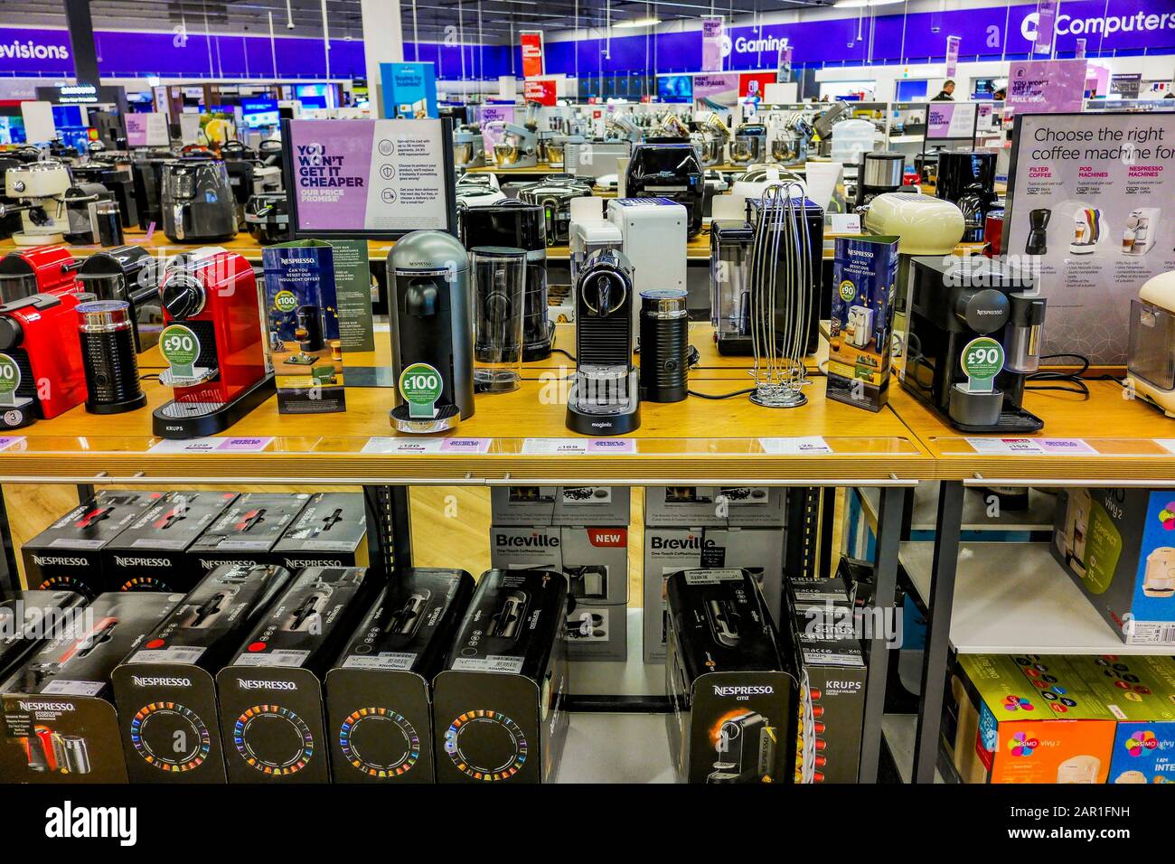 inside electrical retailer store Stock Photo
