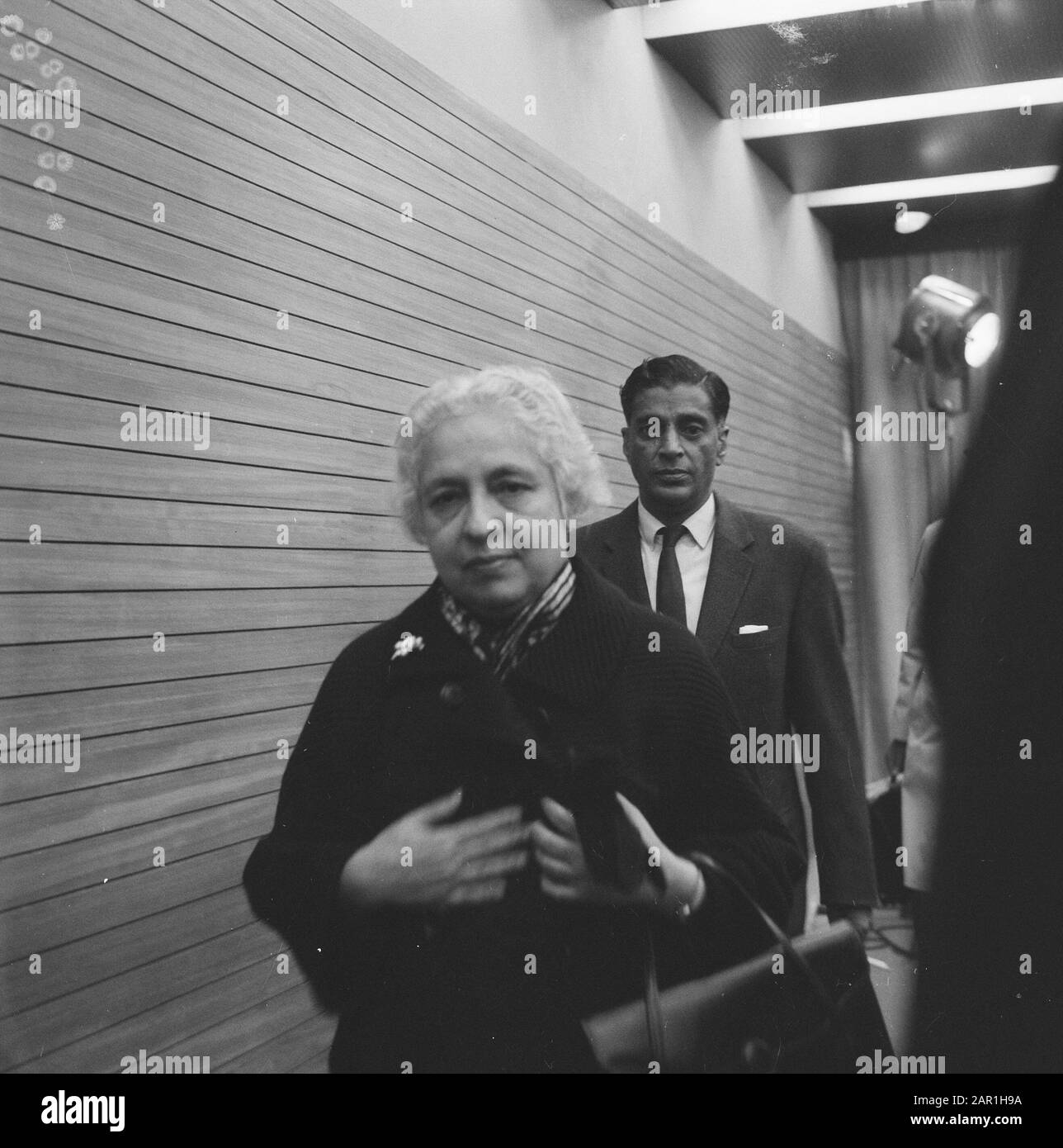 Mrs vijaya lakshmi pandit Black and White Stock Photos & Images Alamy