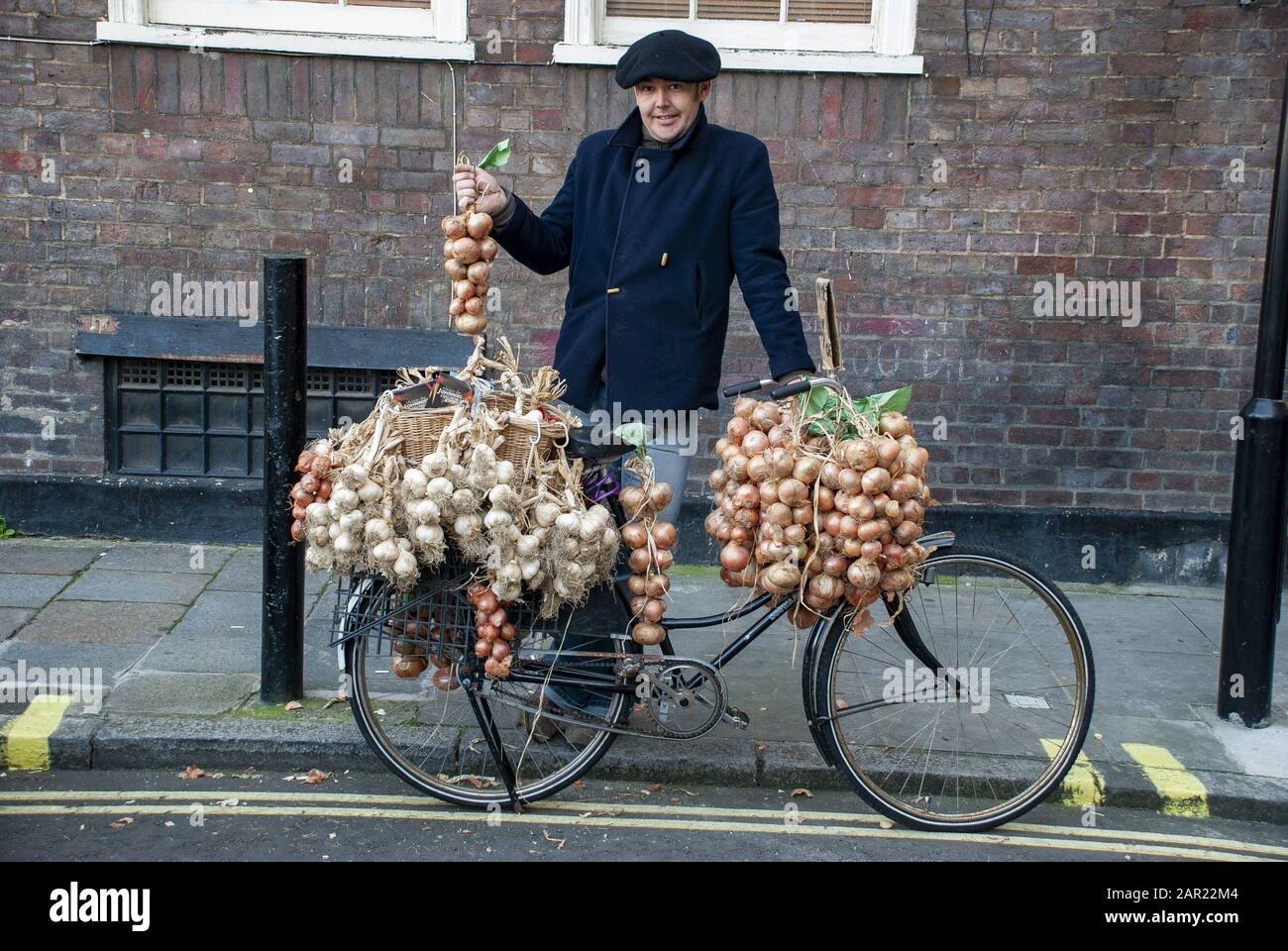 French onions seller hires stock photography and images Alamy