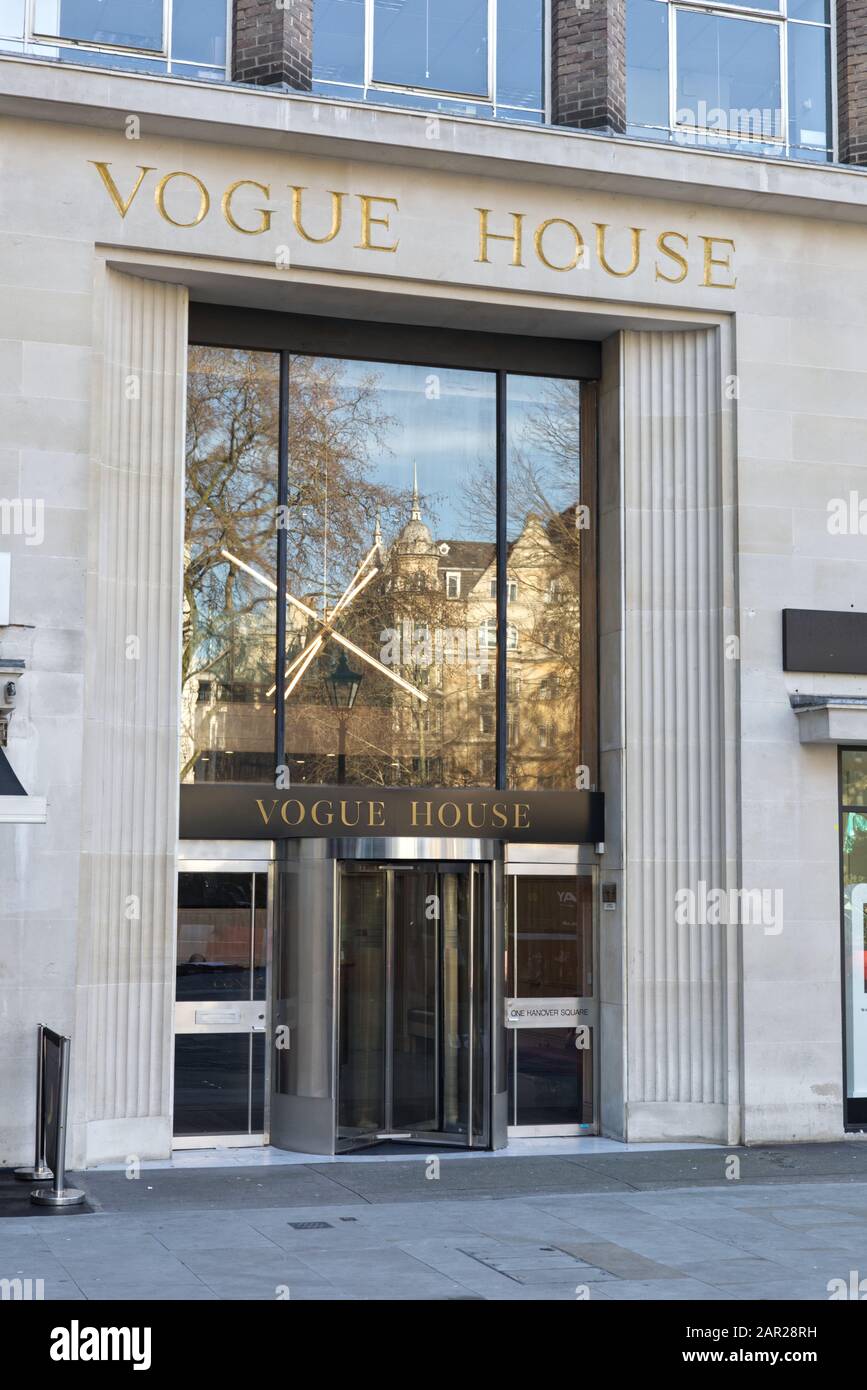 Vogue House, Home to Vogue magazine in London Stock Photo - Alamy