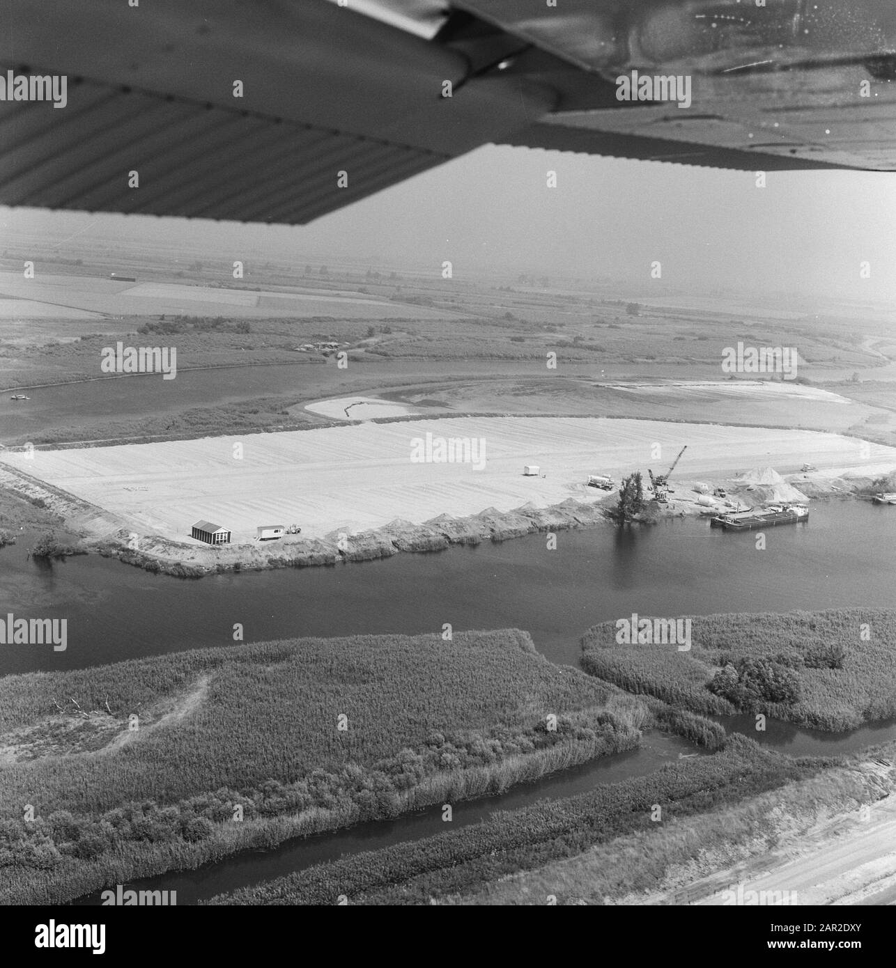 rivers, ships, trucks, draglines Date: undated Keywords: draglines, rivers, ships, trucks Stock Photo