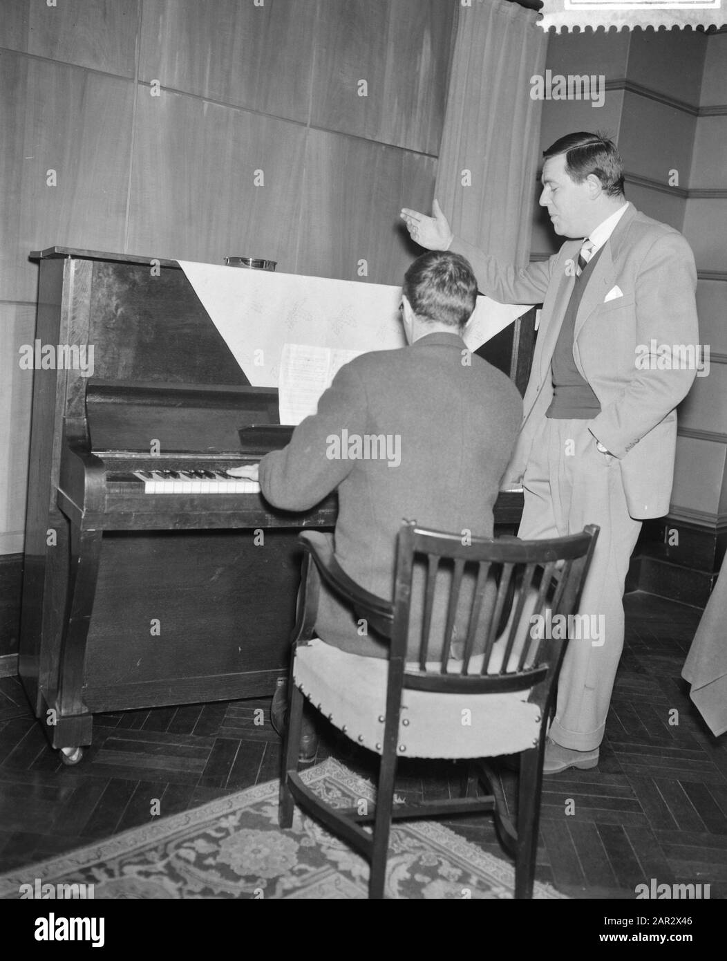 Rehearsals for the Final of the National Song Contest 1960 in Hilversum ...