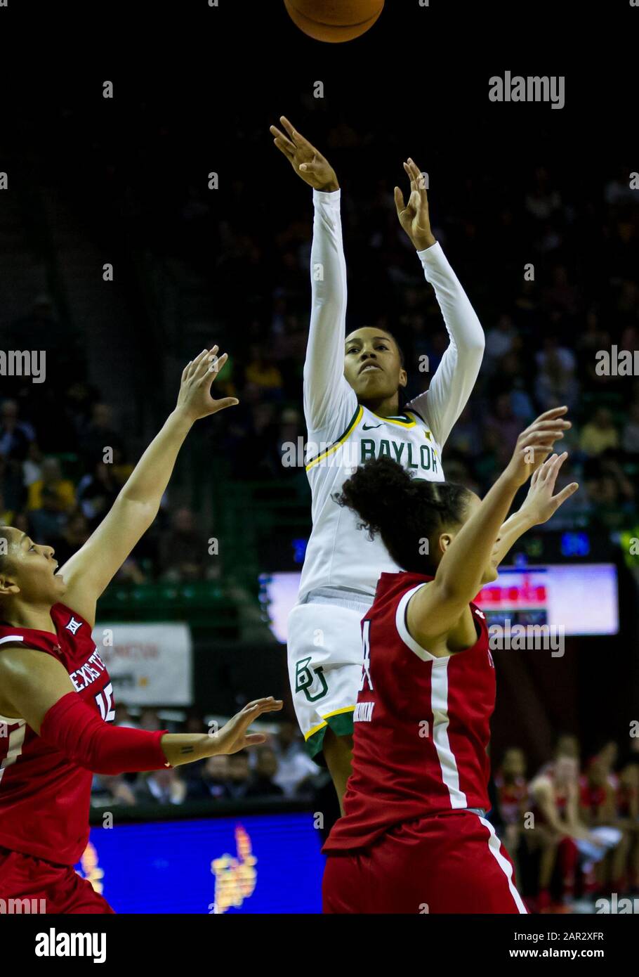 Waco, Texas, USA. 25th Jan, 2020. Baylor Lady Bears guard Juicy Landrum (20) shoots the ball during the 2nd half of the NCAA Women's Basketball game between Texas Tech Red Raiders and the Baylor Lady Bears at The Ferrell Center in Waco, Texas. Matthew Lynch/CSM/Alamy Live News Stock Photo